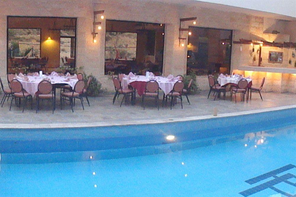 Petra Palace Hotel Вади Муса Экстерьер фото
