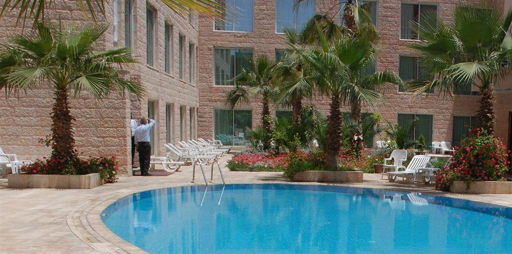 Petra Palace Hotel Вади Муса Экстерьер фото